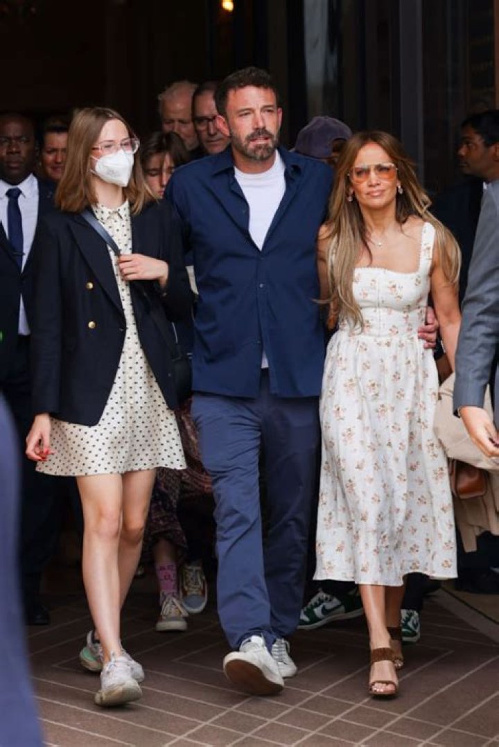 Violet Affleck How Do J.Lo & Ben Affleck&rsquo;s Daughter Get Along?